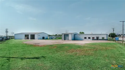 Flex Property with Warehouse Bays