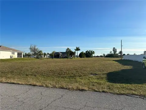 Cape Coral Oversized Land Lot