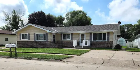 Ranch Duplex with Separate Entries