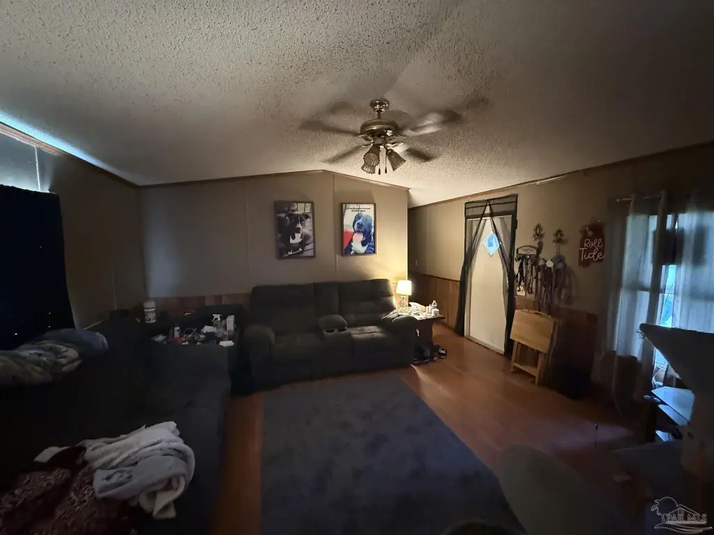 Picture 9