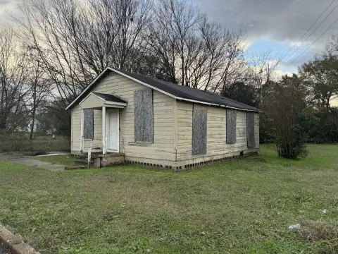 Residential Land in Columbus, MS