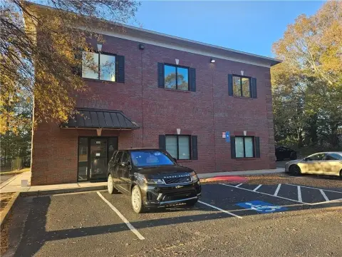 Suwanee Office Space Available