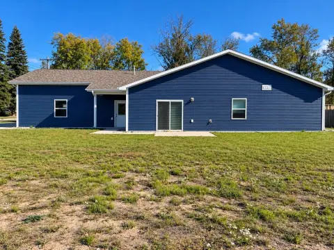 Duplex with Heated Garages