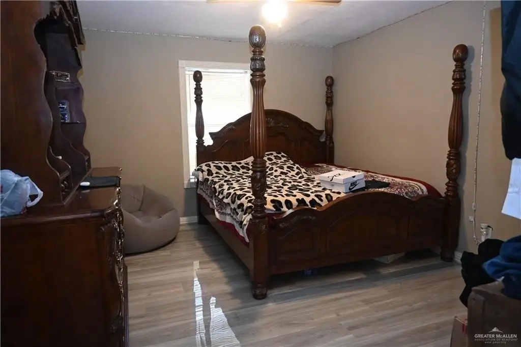 Picture 11