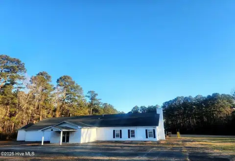 Mixed-Use Property with Commercial Kitchen