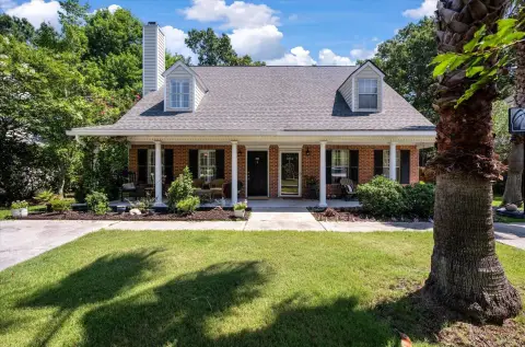 End-Unit Duplex with Screened Porch