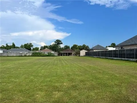 Vacant Land in Meraux, LA