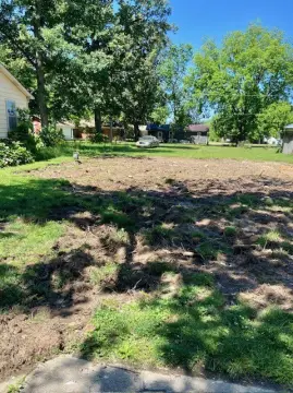 Level Lot Near Downtown