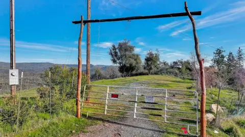 Mountain Ranch Acreage with Views