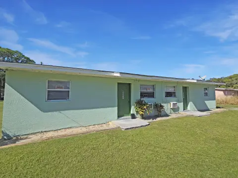 Vero Beach Quadplex Opportunity