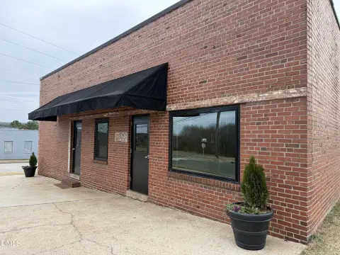 Versatile Commercial Space in Roxboro