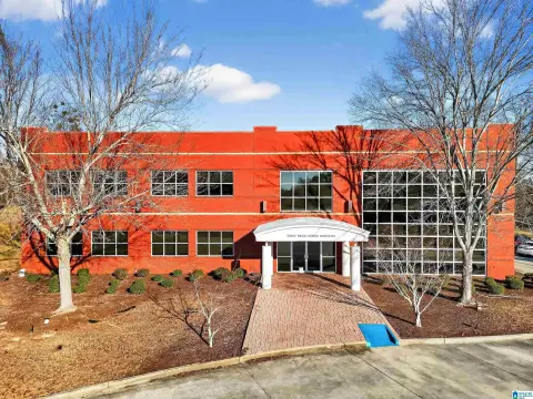 Spacious Office with Modern Amenities