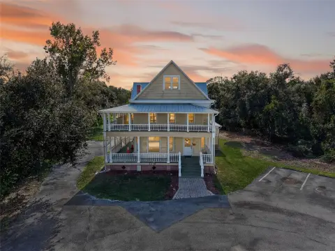 Historic Groveland Office/Retail Opportunity