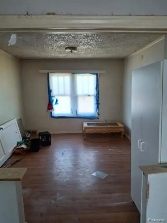 Picture 12