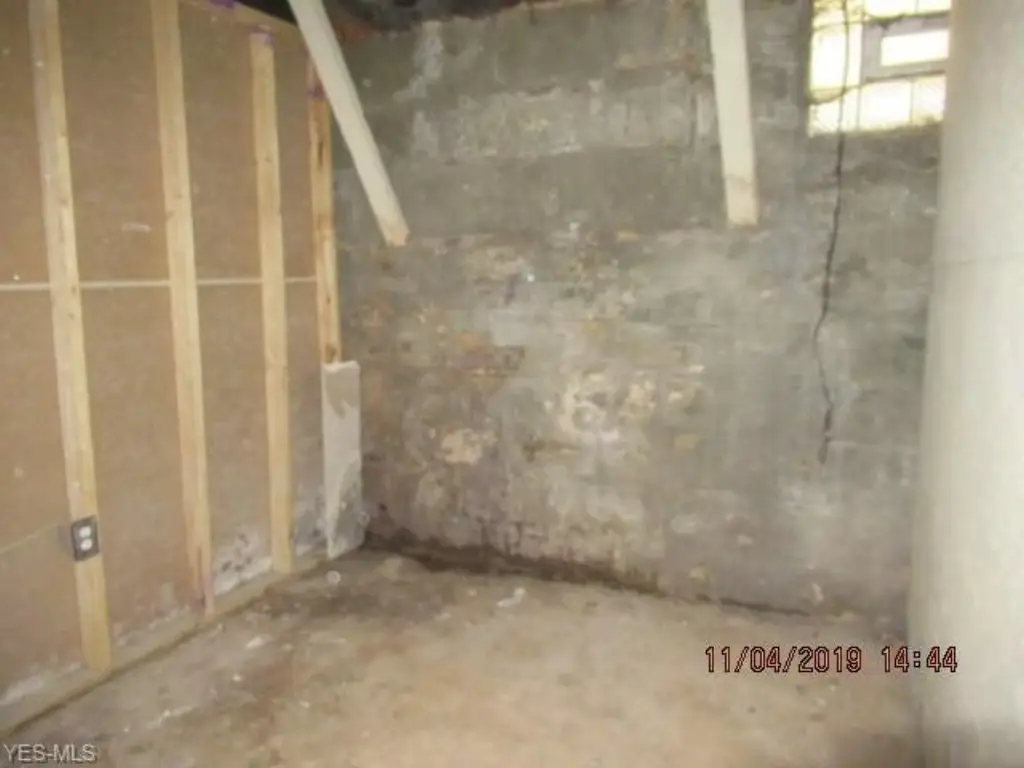 Picture 19