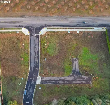 Woodburn Duplex Lot Opportunity