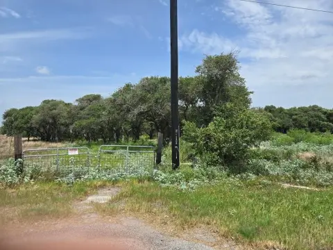 21.585 Acres in Rockport, TX
