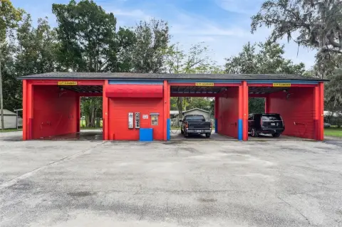 Car Wash on State Road