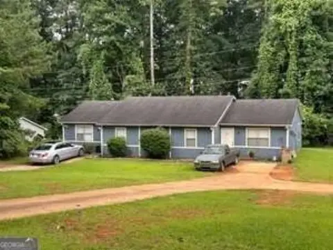 Updated Two-Unit Duplex