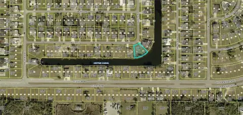 Waterfront Lot in Cape Coral