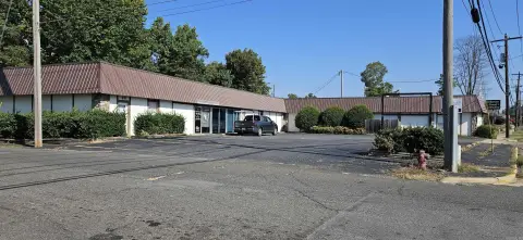 Retail Flex Space Near Oaklawn