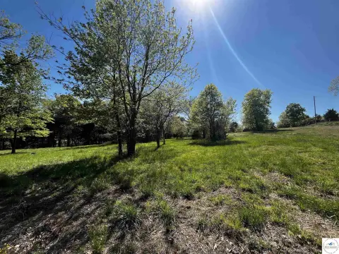 Vacant Lot Near Truman Lake