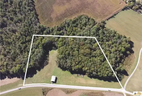 9.16 Acres in Horse Cave