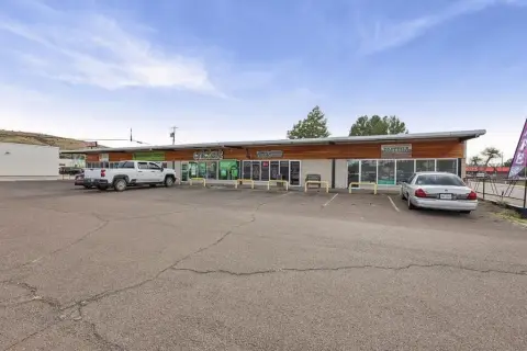 Five-Unit Shopping Center