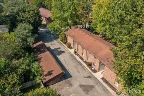 Solid 16-Unit Apartment Complex