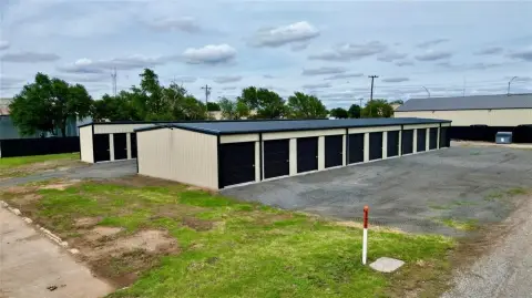 44-Unit Self Storage Facility
