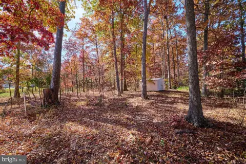 Fairfax Acreage in Established Neighborhood