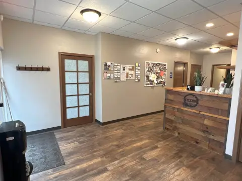 Versatile Live-Work Office Space