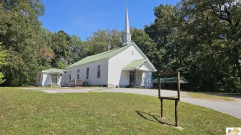 Church Building on 3.59 Acres