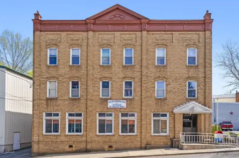 Versatile Mixed-Use Building, Walden, NY