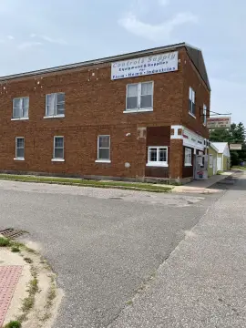 Two-Story Flex Space with Showroom