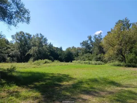Unrestricted Land Near Lake Limestone
