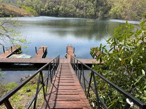 Cedar Cliff Lake Waterfront Homesite