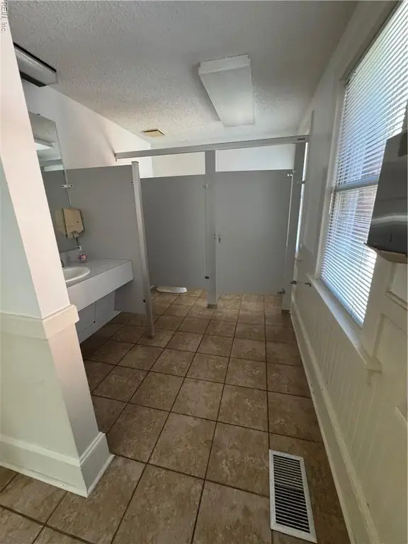 Picture 38