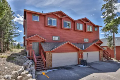 Three-Bedroom Townhome with Garage