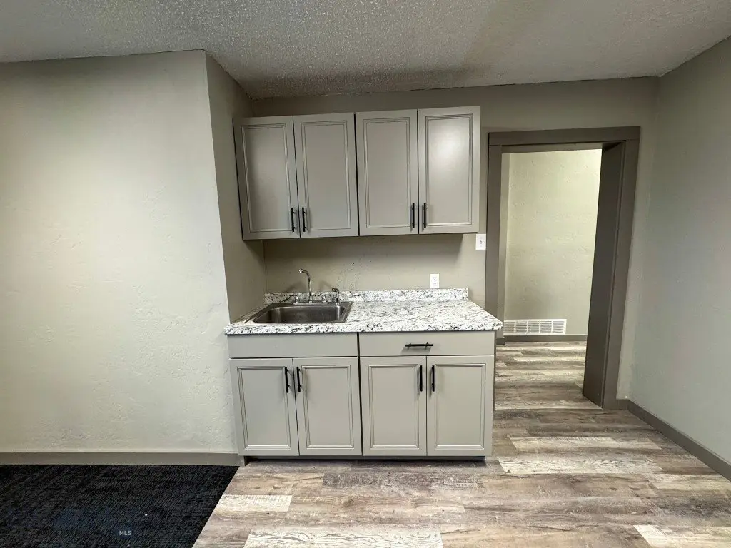 Picture 18