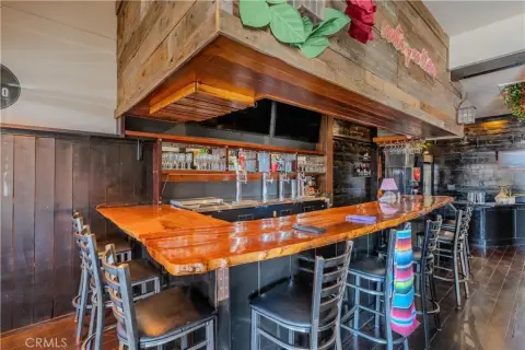 Turn-Key Restaurant in Prime Location