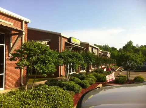 Retail Space in Grand Oak Plaza