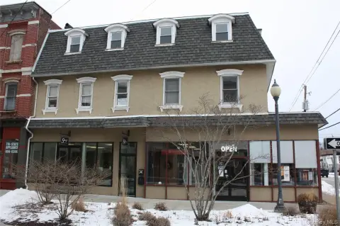 Port Jervis Office Suite Available