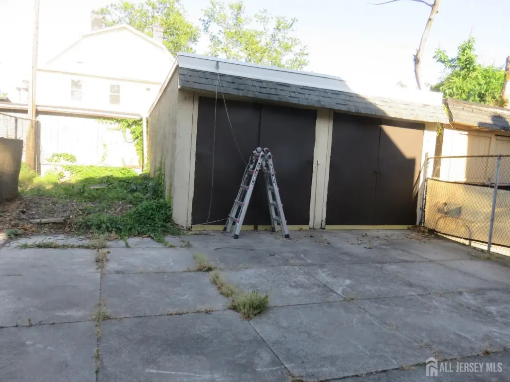 Picture 3