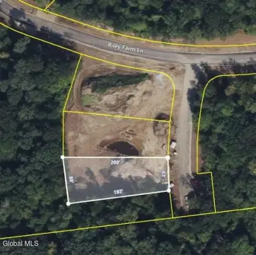 Land in Exclusive Saratoga Development