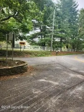 Land in Prospect, Kentucky