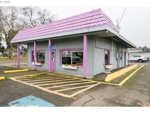 Restaurant Building with Equipment