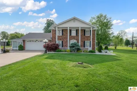 Residential Farm with Original Finishes