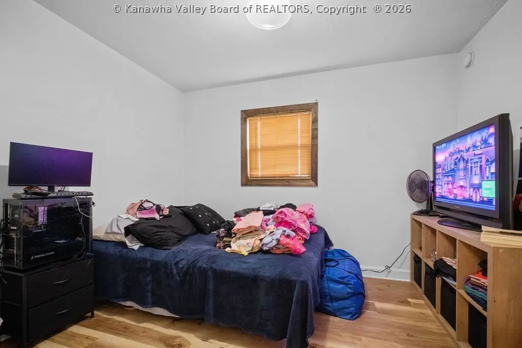Picture 19