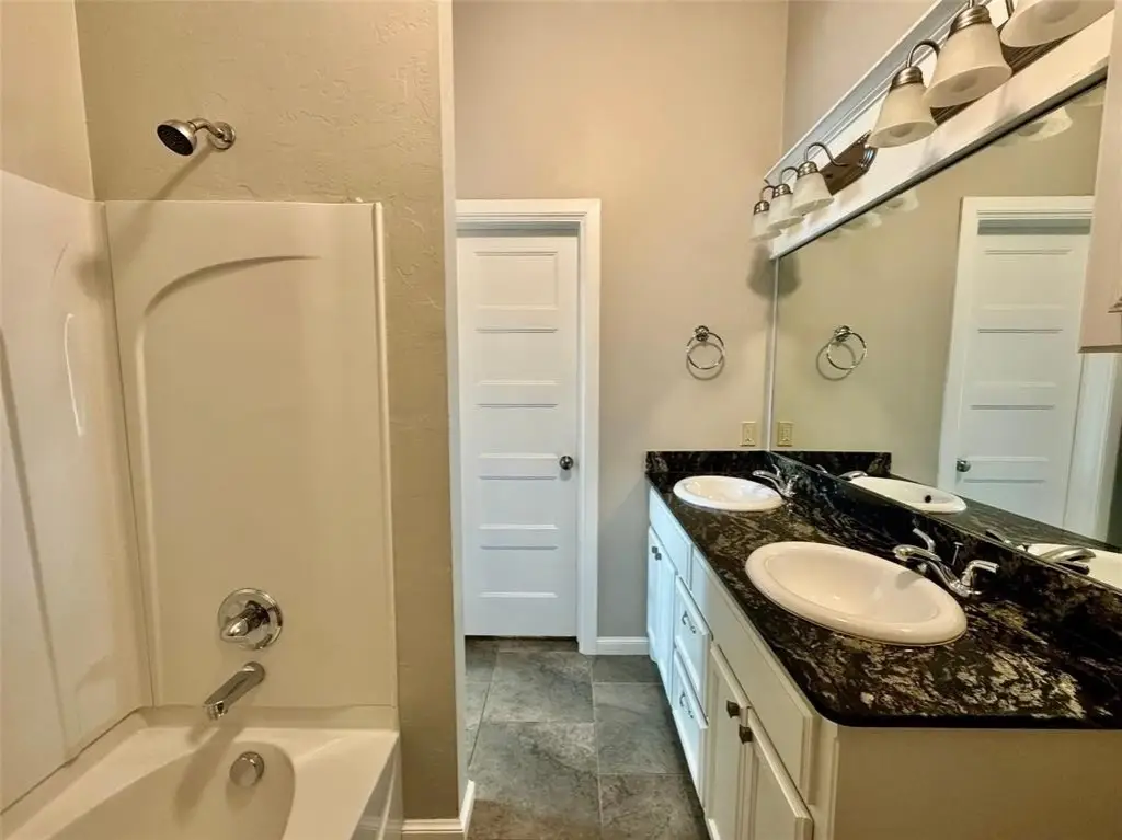 Picture 28
